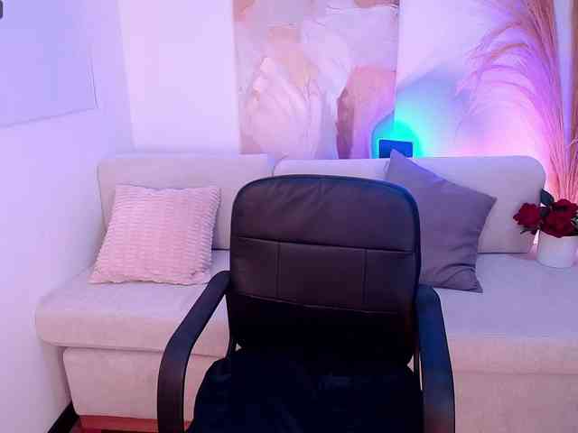 VictoriaLeia webcam