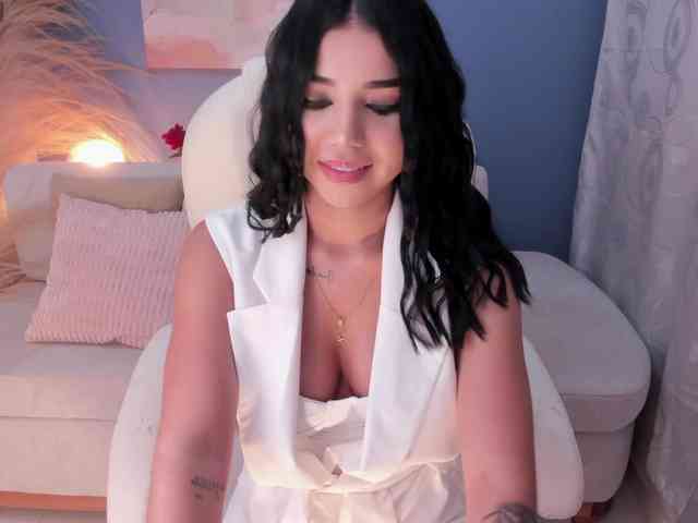 VictoriaLeia webcam