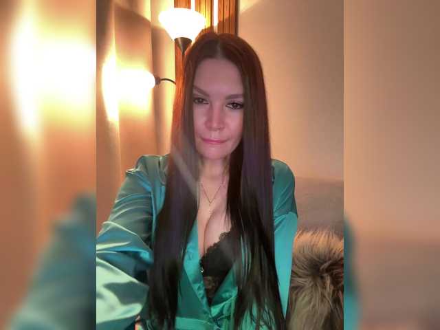 Elisandria's BongaCams show and profile