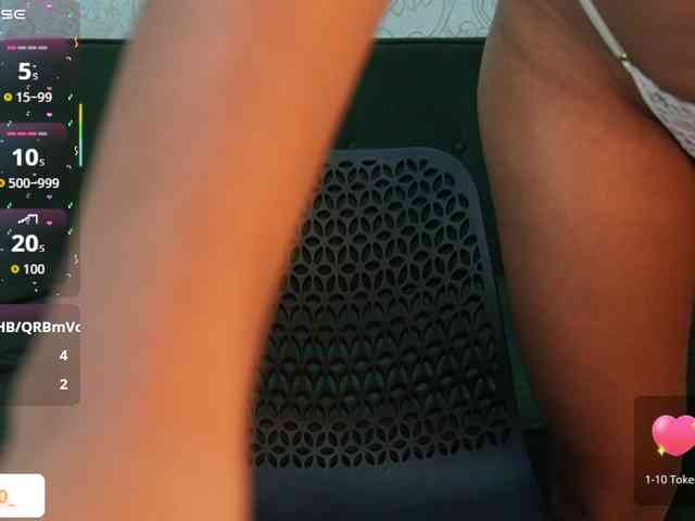 Nahomixjones Live Webcam on BongaCams