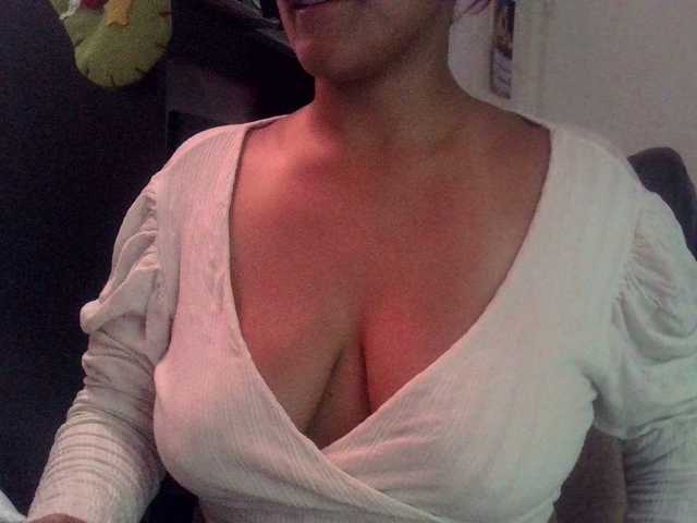 Sofiabrunni webcam bongacams model stream image