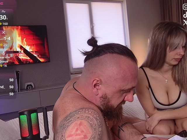 Vik1One1's BongaCams show and profile