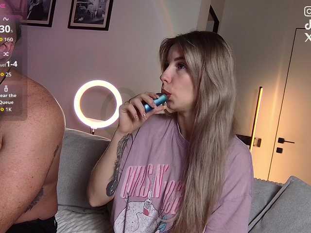 Vik1One1's BongaCams show and profile