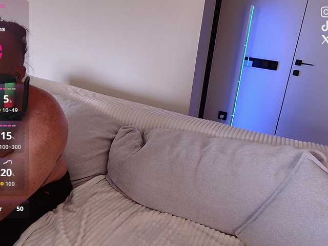 go to chat with NIKI7377