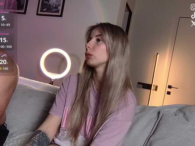 Vik1One1's BongaCams show and profile