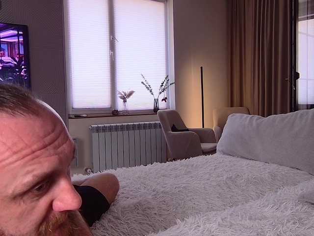 Vik1One1's BongaCams show and profile