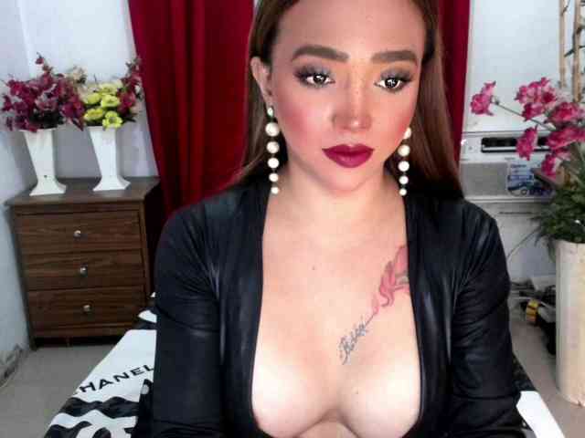 ricacruz02 Live Webcam on BongaCams