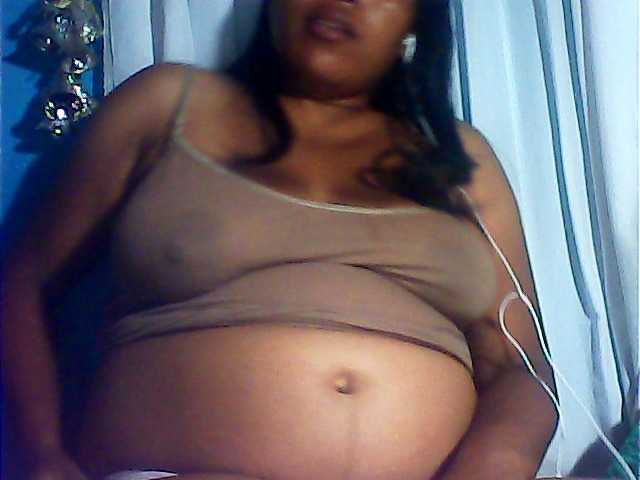 MIRANDAW's BongaCams show and profile