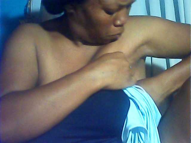 MIRANDAW's BongaCams show and profile