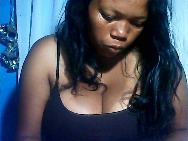 MIRANDAW's BongaCams show and profile