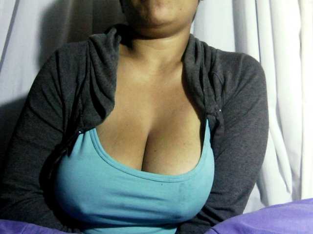 MIRANDAW from BongaCams