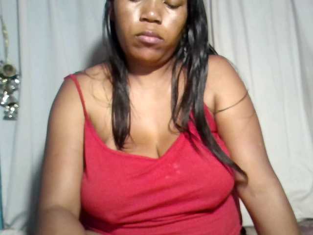 MIRANDAW's BongaCams show and profile