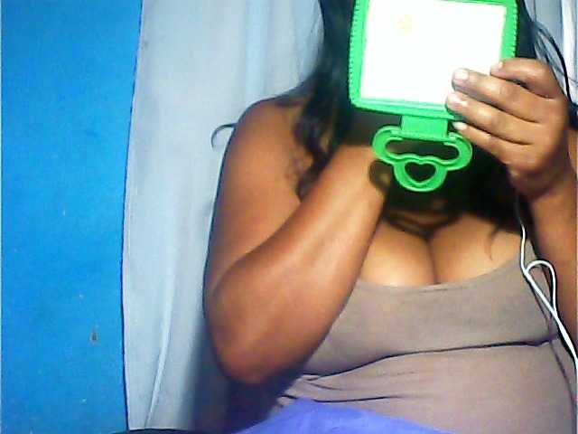 MIRANDAW's BongaCams show and profile