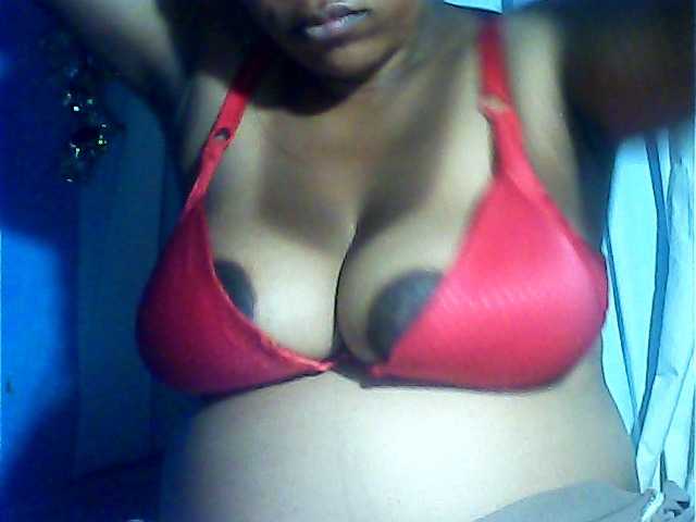 MIRANDAW's BongaCams show and profile