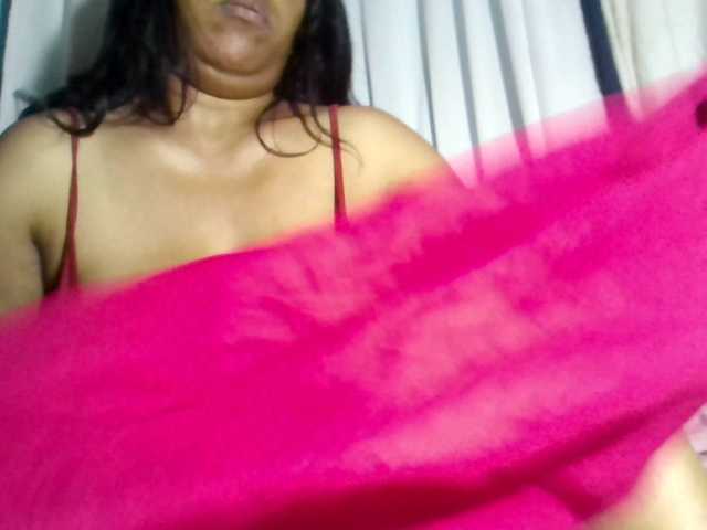 MIRANDAW's BongaCams show and profile