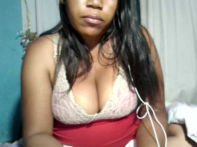 MIRANDAW's BongaCams show and profile