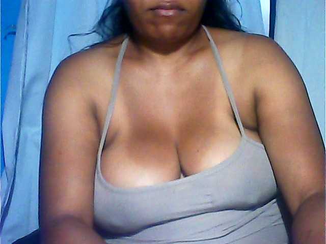 MIRANDAW's BongaCams show and profile