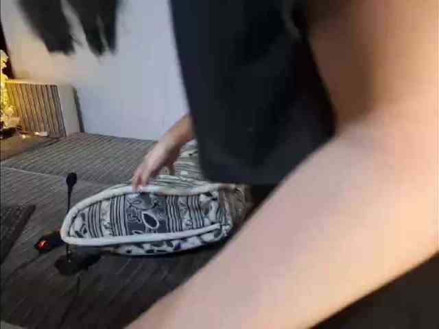 LuxMelys Live Webcam on BongaCams