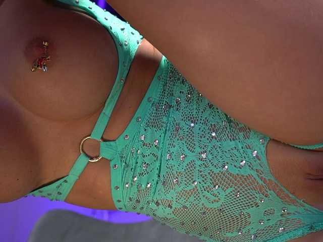 mandypeas's BongaCams show and profile