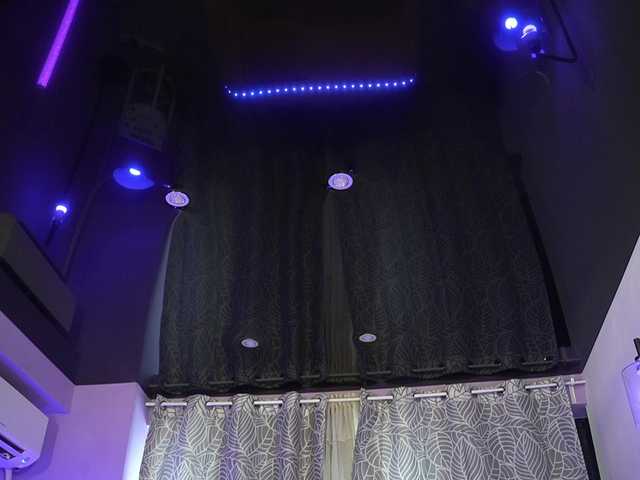 mandypeas's BongaCams show and profile