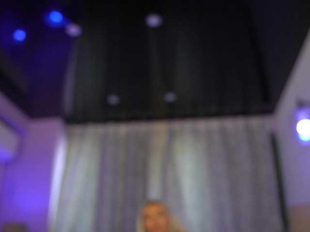 mandypeas's BongaCams show and profile