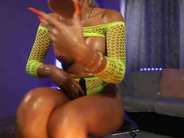 MandyPeas webcam