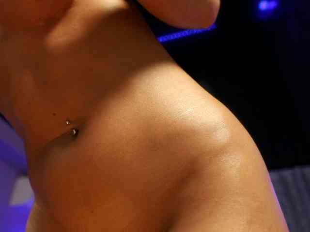 MandyPeas webcam