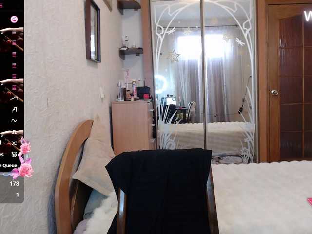 Rellaxx1's BongaCams show and profile