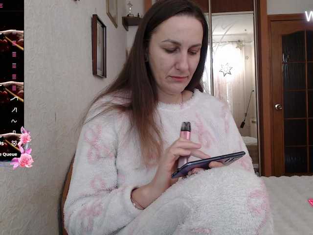 Rellaxx1's BongaCams show and profile