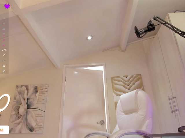 catalinasaiz's BongaCams show and profile