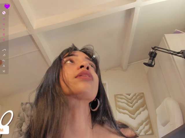 catalinasaiz's BongaCams show and profile