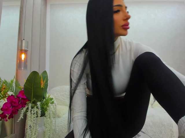 BritneyCharm's BongaCams show and profile