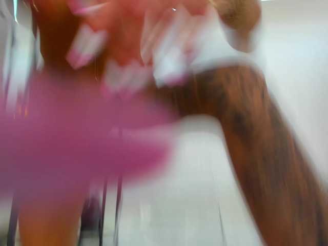 BritneyCharm's BongaCams show and profile