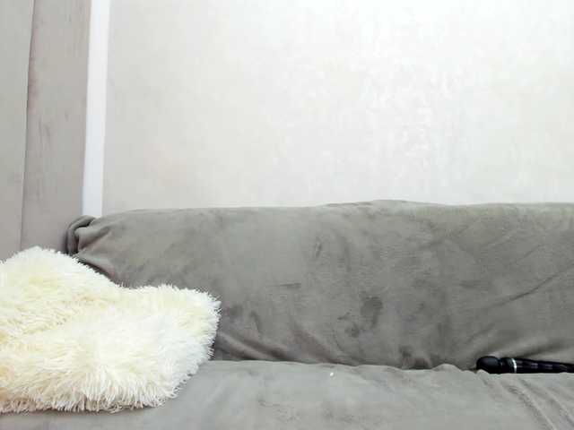 BritneyCharm's BongaCams show and profile