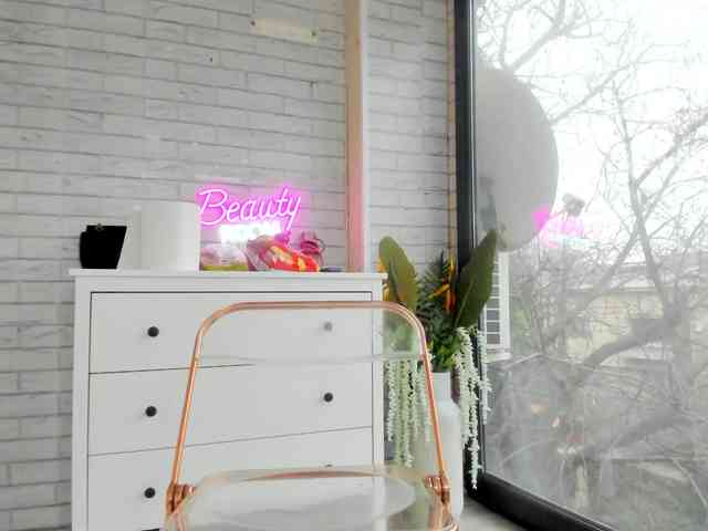 BritneyCharm BritneyCharm