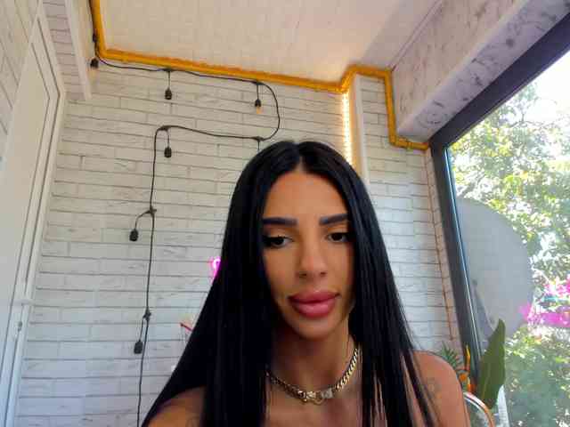 BritneyCharm webcam
