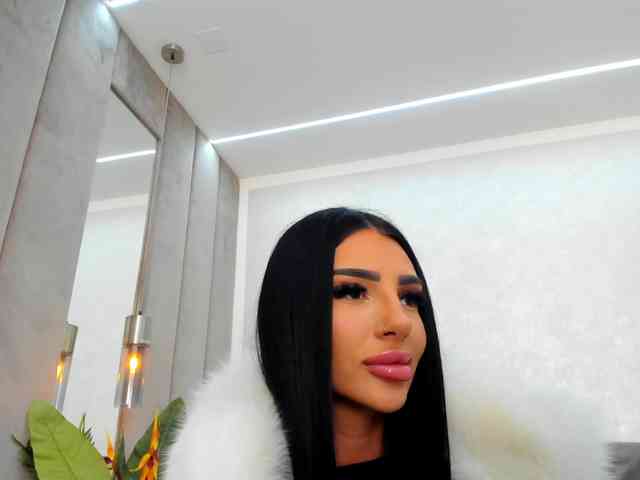 BritneyCharm BritneyCharm