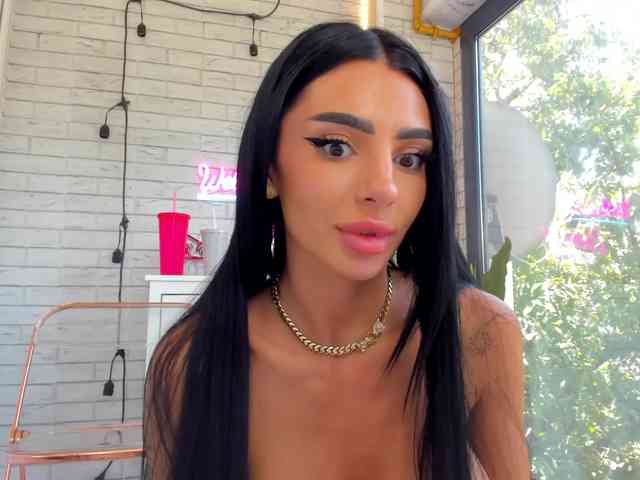 BritneyCharm webcam