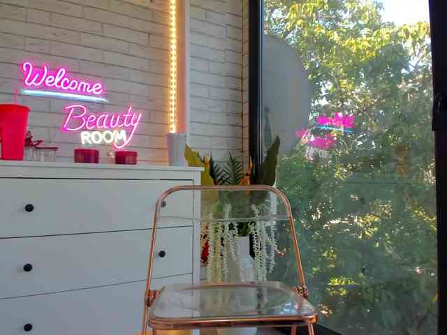 BritneyCharm webcam