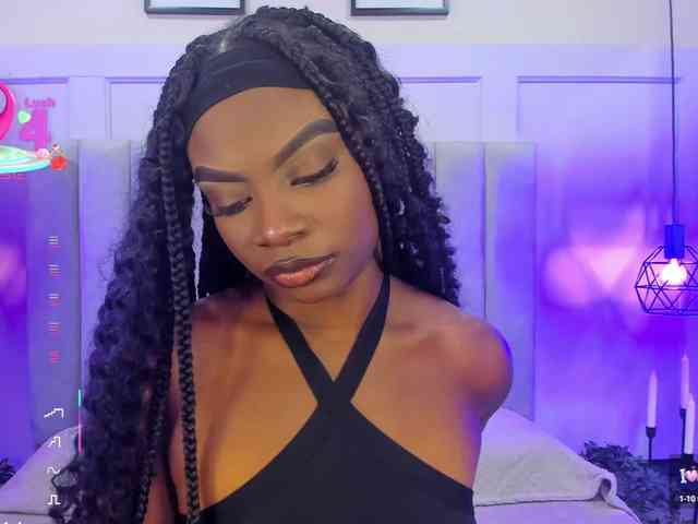 LinsyAdams webcam