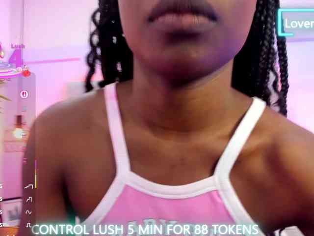 LinsyAdams webcam