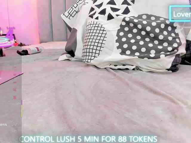LinsyAdams webcam