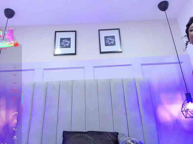 LinsyAdams webcam