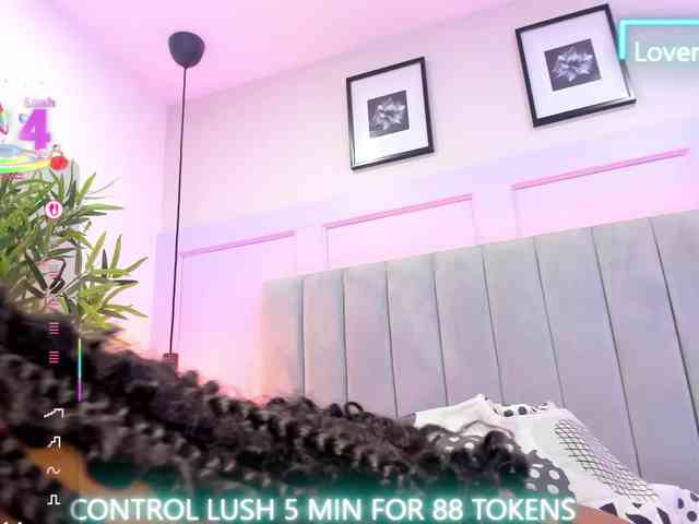 LinsyAdams webcam