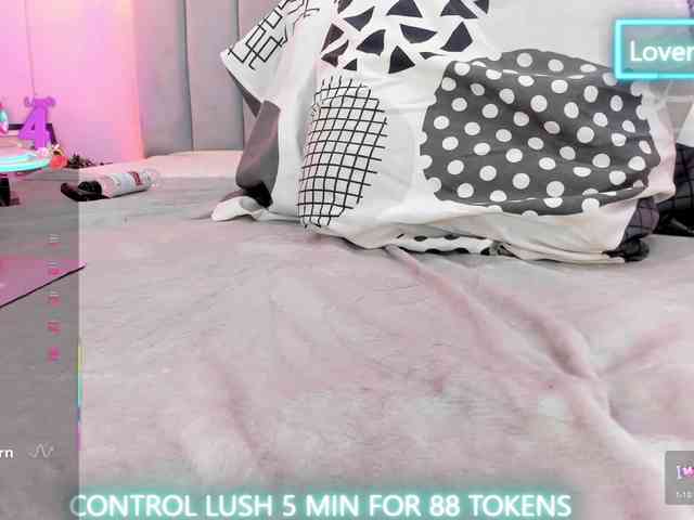LinsyAdams webcam