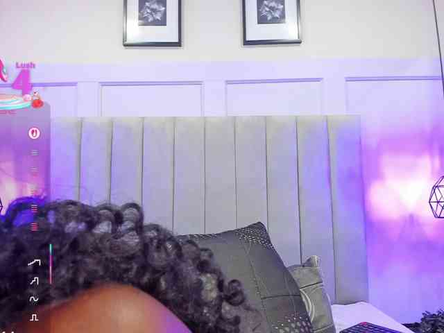 LinsyAdams webcam