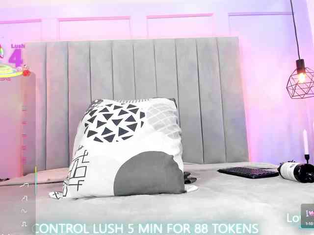 LinsyAdams webcam