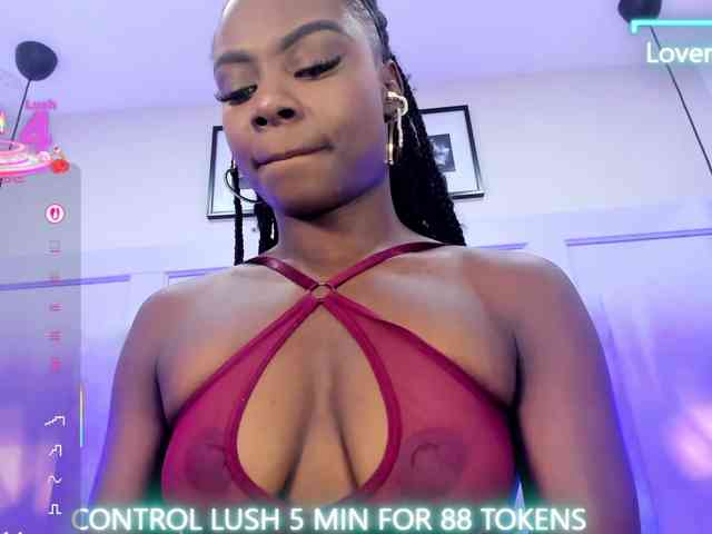 LinsyAdams webcam