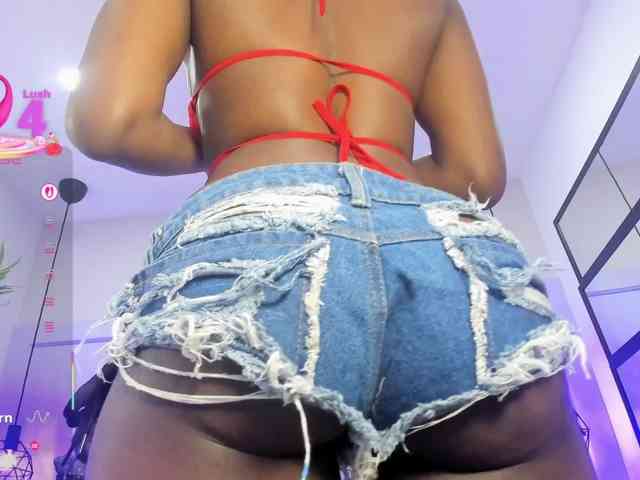 LinsyAdams webcam