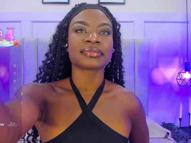 LinsyAdams webcam